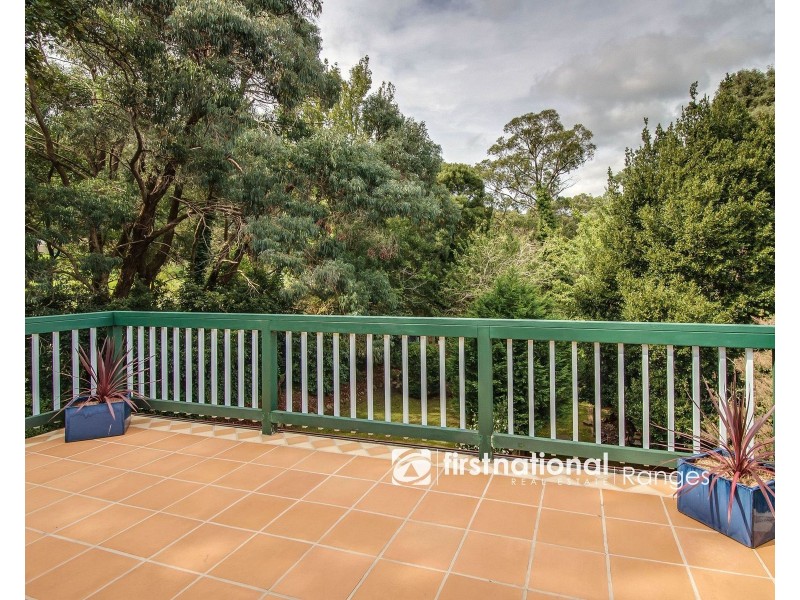 4 Batesleigh Road, Selby VIC 3159