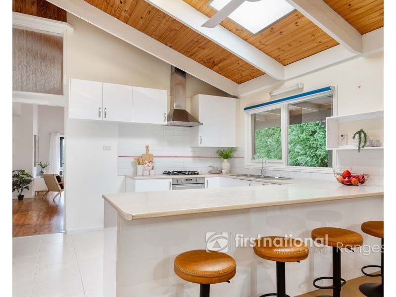 16 Fairway Road, Emerald VIC 3782