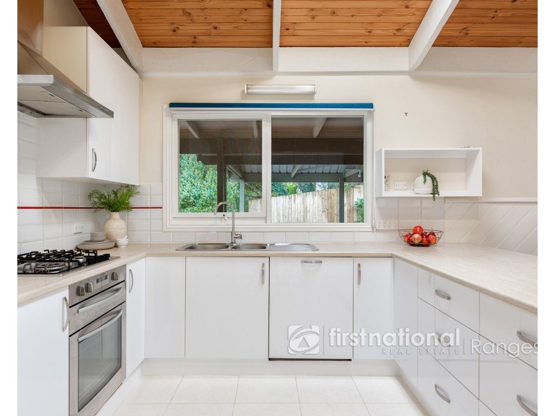 16 Fairway Road, Emerald VIC 3782