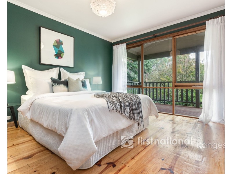 16 Fairway Road, Emerald VIC 3782