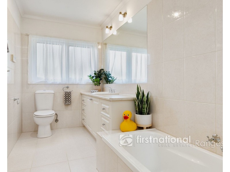 16 Fairway Road, Emerald VIC 3782