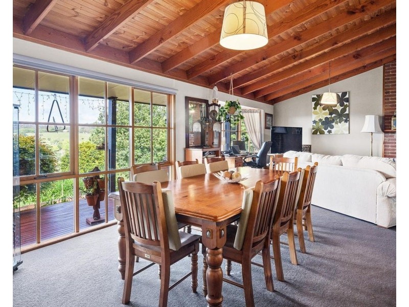 33 William Street, Emerald VIC 3782