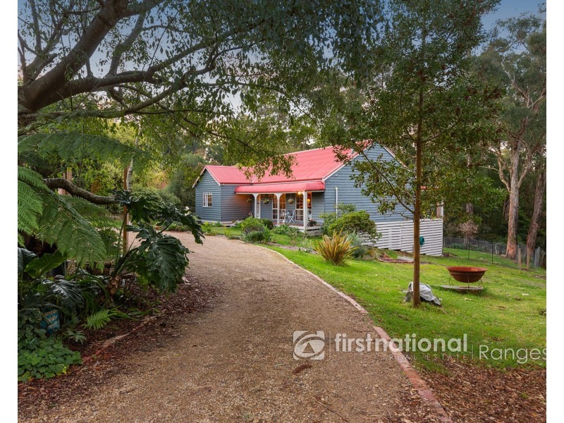 12 Bilocla Avenue, Cockatoo VIC 3781