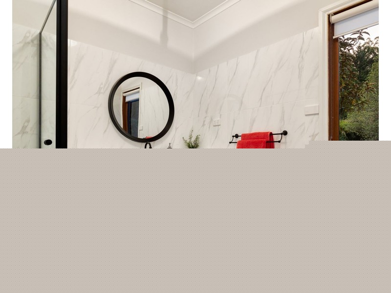 12 Bilocla Avenue, Cockatoo VIC 3781