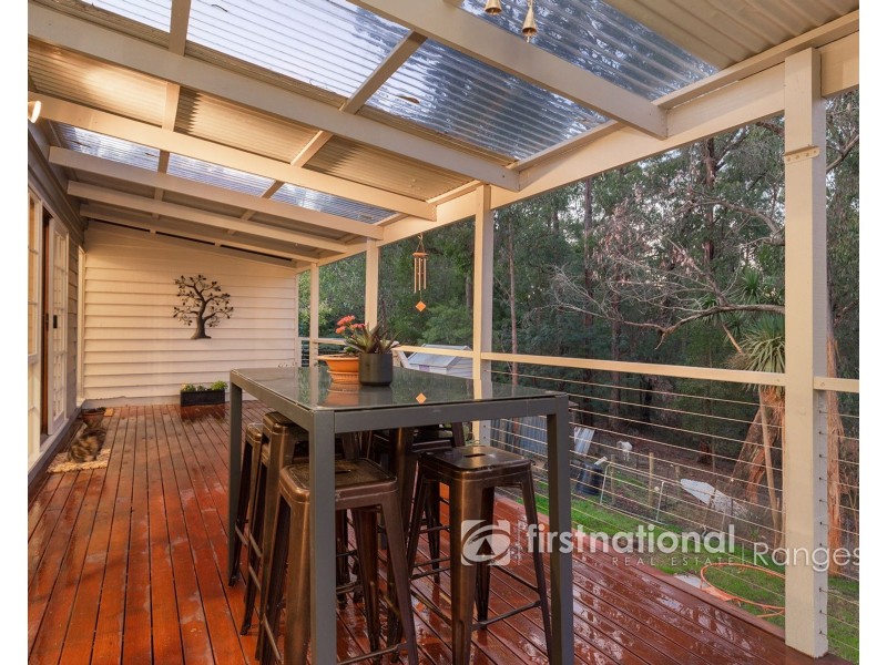 12 Bilocla Avenue, Cockatoo VIC 3781