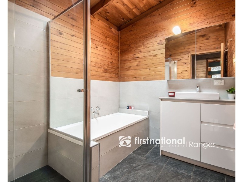 53 Pakenham Road, Cockatoo VIC 3781