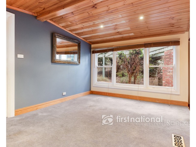 5 Springs Street, Cockatoo VIC 3781