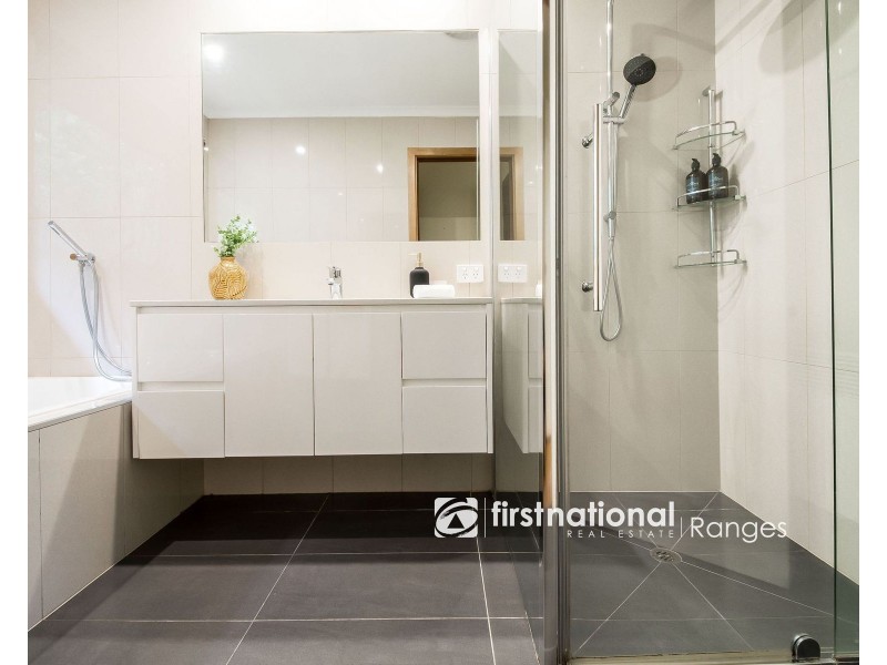 2 Nicole Court, Mooroolbark VIC 3138