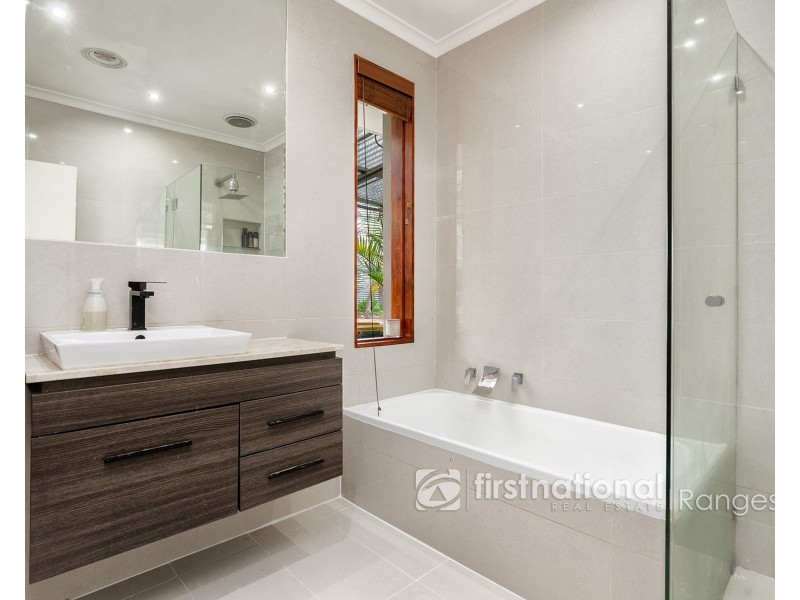 2032 Wellington Road, Clematis VIC 3782