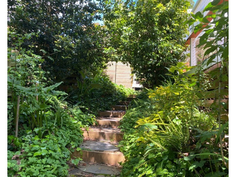 15 Charman Avenue, Emerald VIC 3782