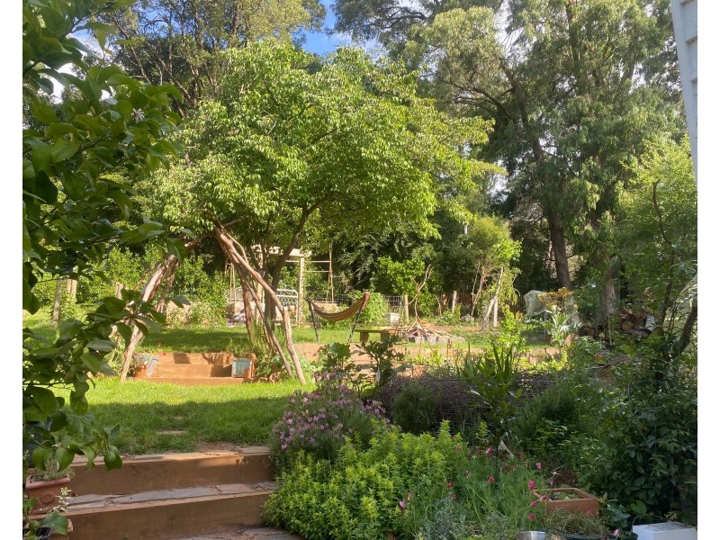 15 Charman Avenue, Emerald VIC 3782