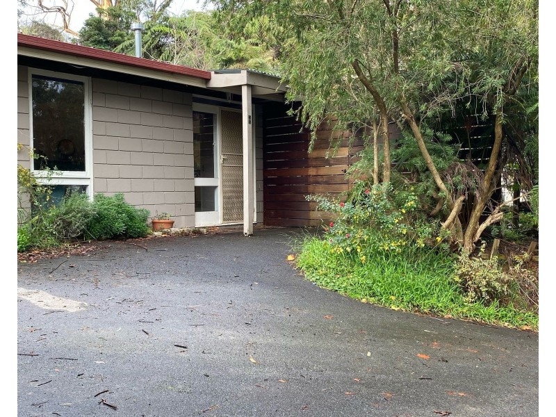 56 Caroline Avenue, Cockatoo VIC 3781