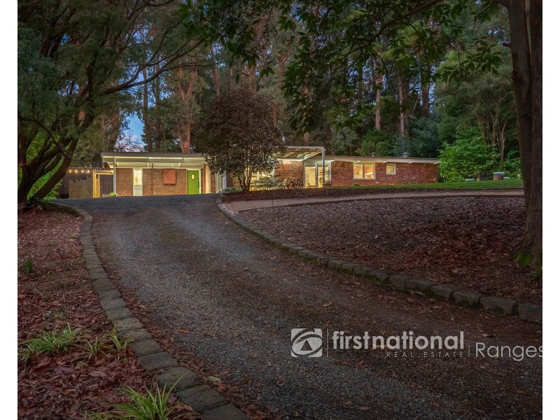 6 Station Avenue, Emerald VIC 3782