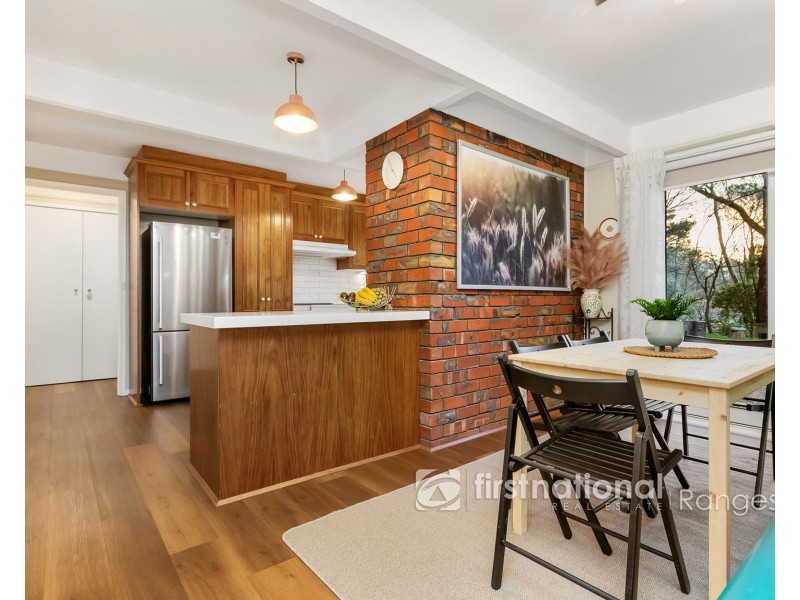 6 Station Avenue, Emerald VIC 3782