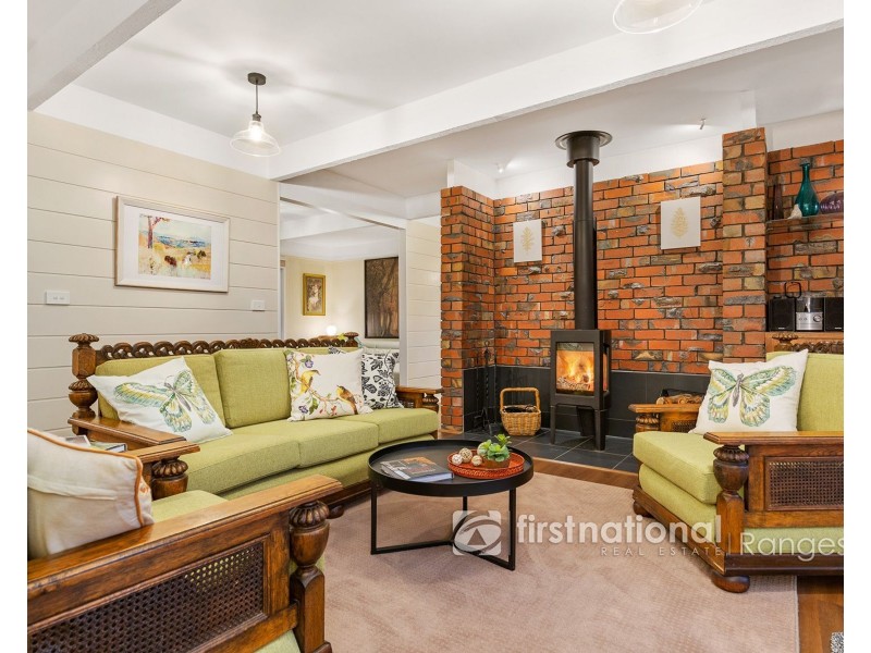 6 Station Avenue, Emerald VIC 3782