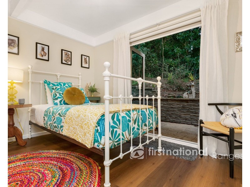 6 Station Avenue, Emerald VIC 3782