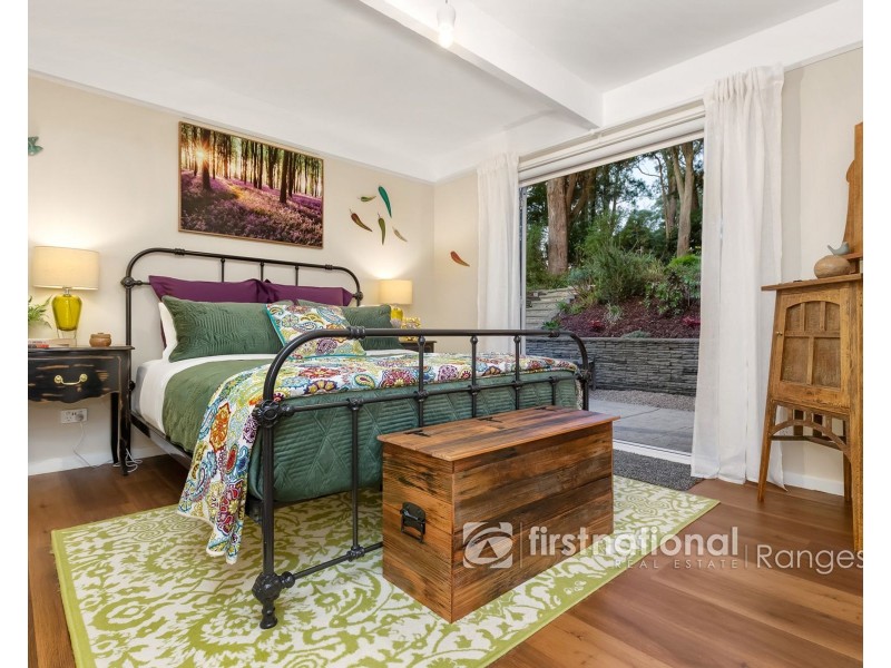 6 Station Avenue, Emerald VIC 3782