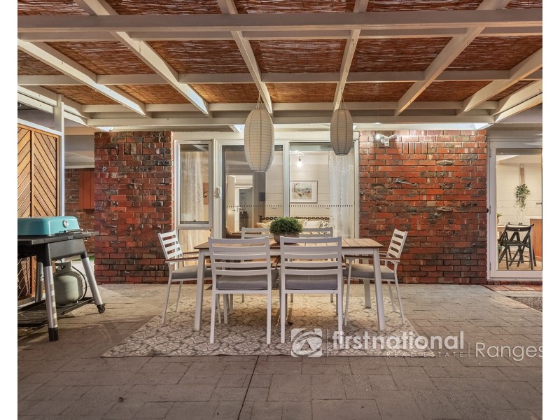 6 Station Avenue, Emerald VIC 3782