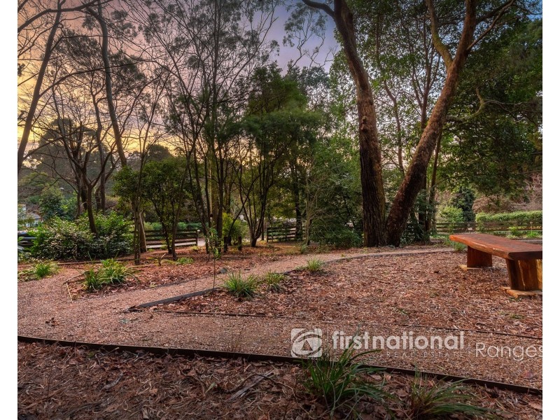 6 Station Avenue, Emerald VIC 3782