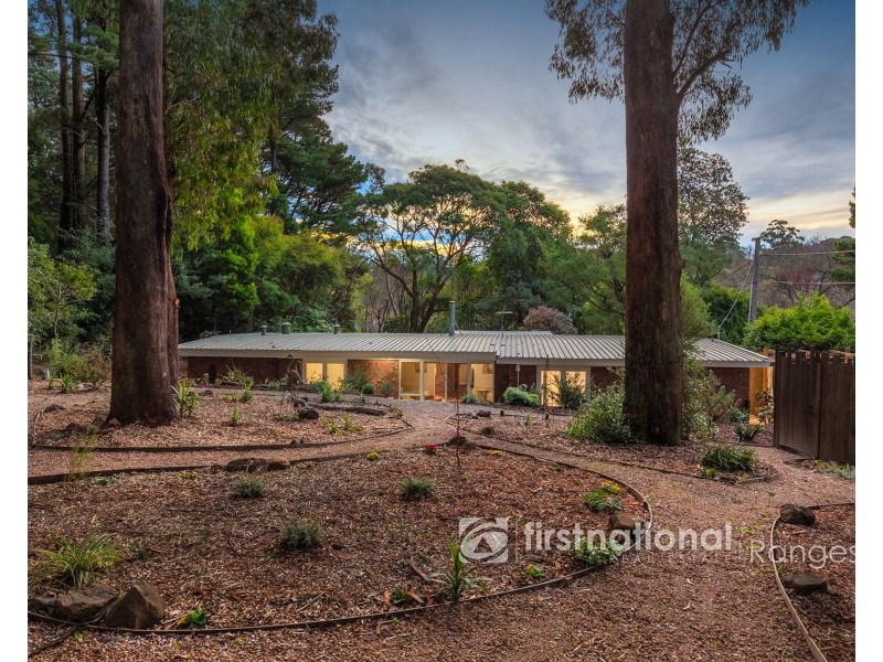 6 Station Avenue, Emerald VIC 3782