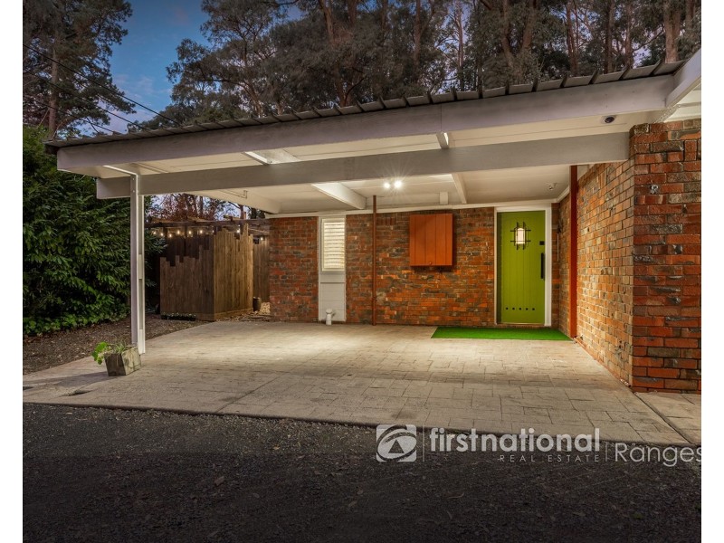 6 Station Avenue, Emerald VIC 3782
