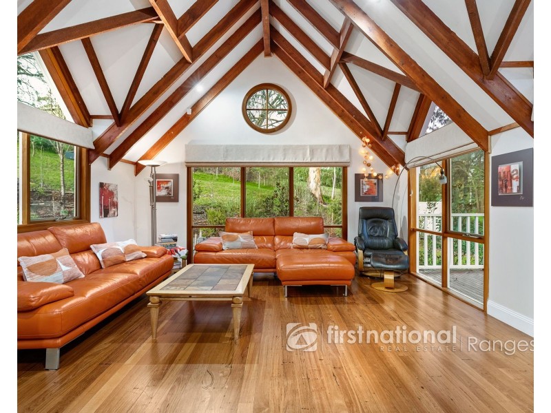 51 Bluebird Avenue, Cockatoo VIC 3781