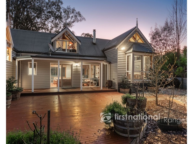 51 Bluebird Avenue, Cockatoo VIC 3781