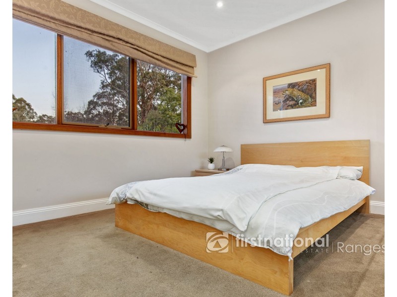 51 Bluebird Avenue, Cockatoo VIC 3781