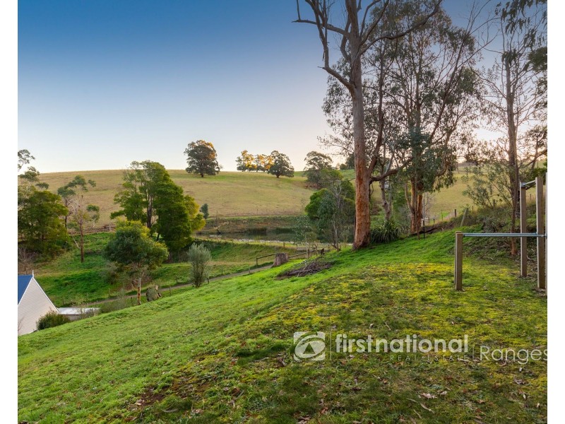51 Bluebird Avenue, Cockatoo VIC 3781