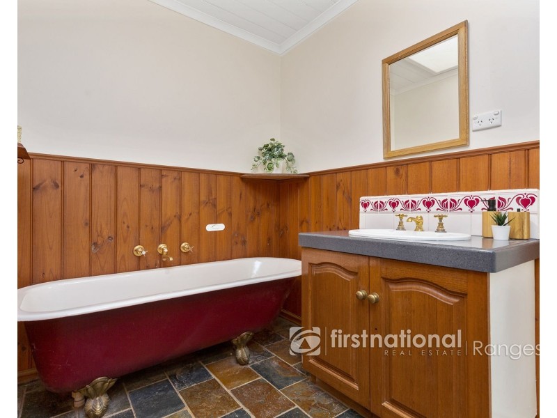 14 Laurie Avenue, Tecoma VIC 3160