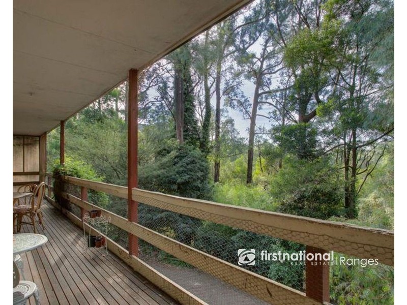 24 Mackenzie Street, Cockatoo VIC 3781