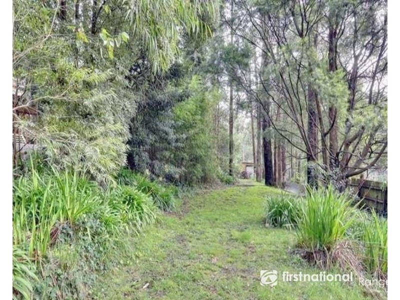 24 Mackenzie Street, Cockatoo VIC 3781