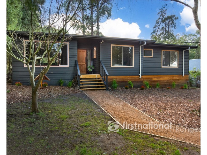 4 Station Road, Cockatoo VIC 3781