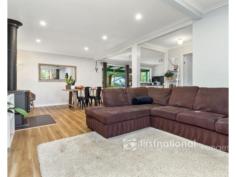 4 Station Road, Cockatoo VIC 3781