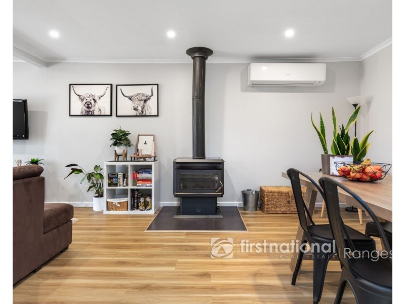 4 Station Road, Cockatoo VIC 3781