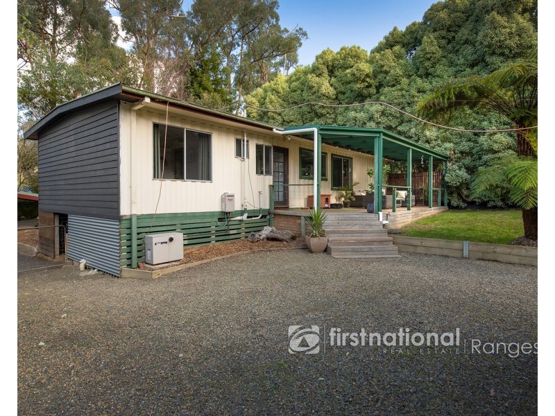 4 Station Road, Cockatoo VIC 3781