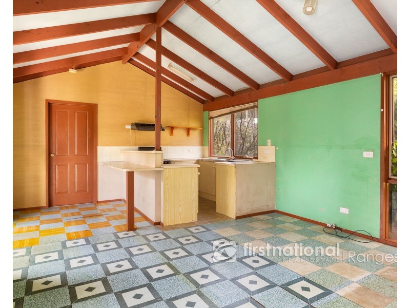 70 Woori Yallock Road, Cockatoo VIC 3781