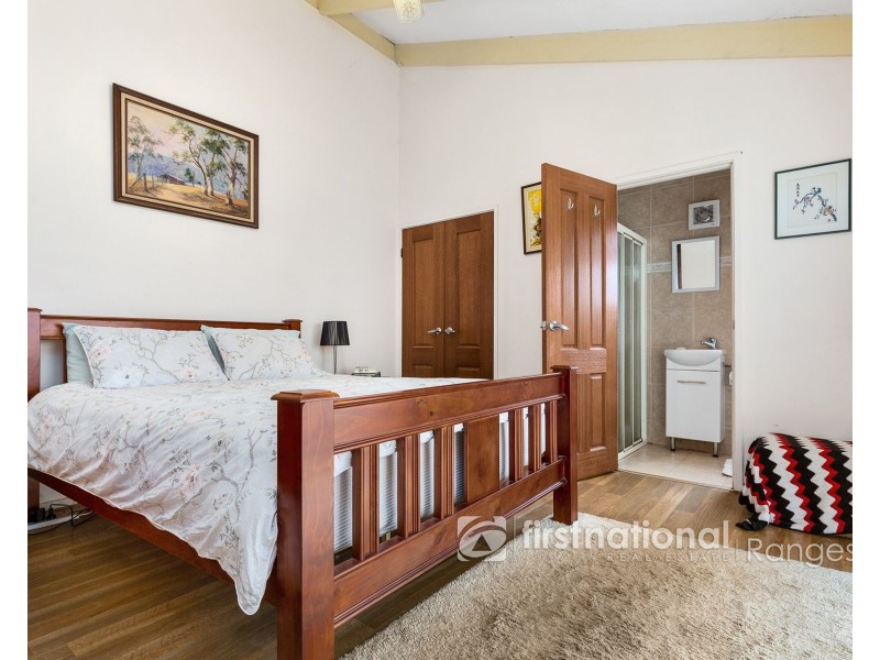 13 Berrys Road, Emerald VIC 3782