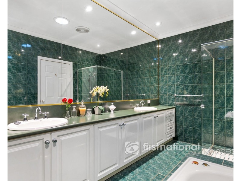 26 Fern Glade Drive, Emerald VIC 3782