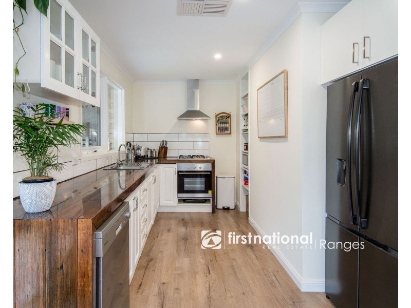 94 Moores Road, Monbulk VIC 3793