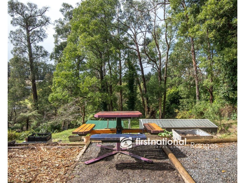 94 Moores Road, Monbulk VIC 3793