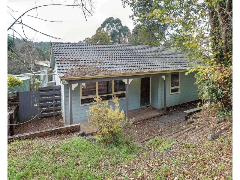 3 Outlook Drive, Kalorama VIC 3766