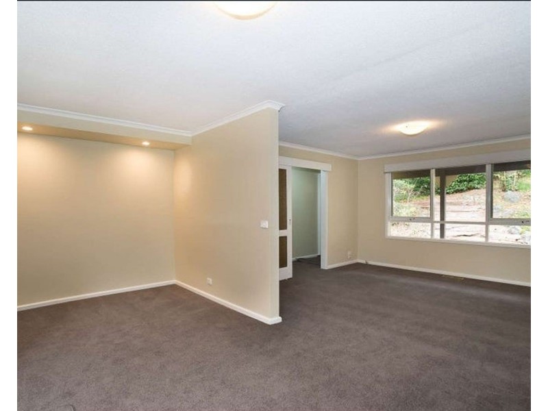 3 Outlook Drive, Kalorama VIC 3766