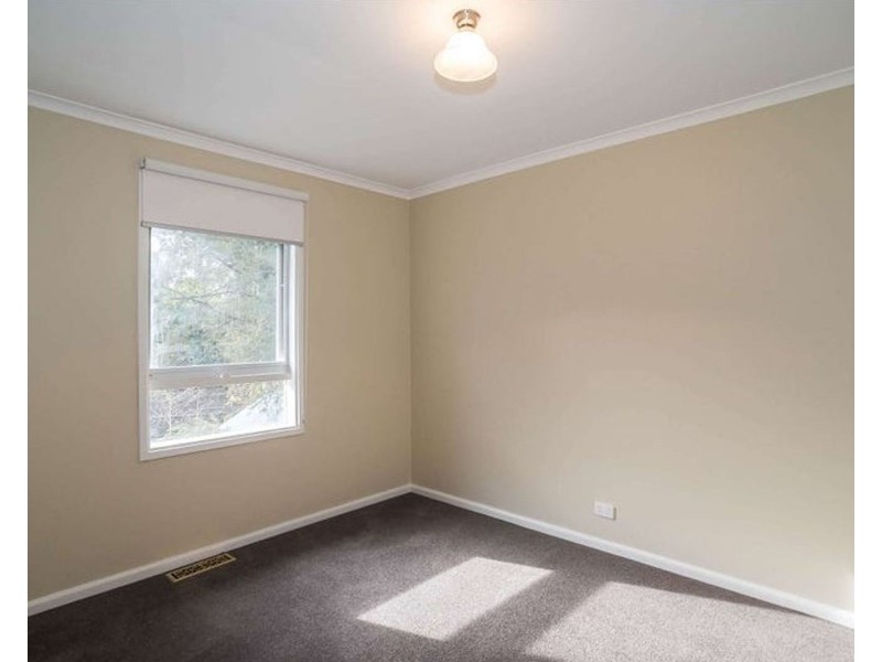 3 Outlook Drive, Kalorama VIC 3766