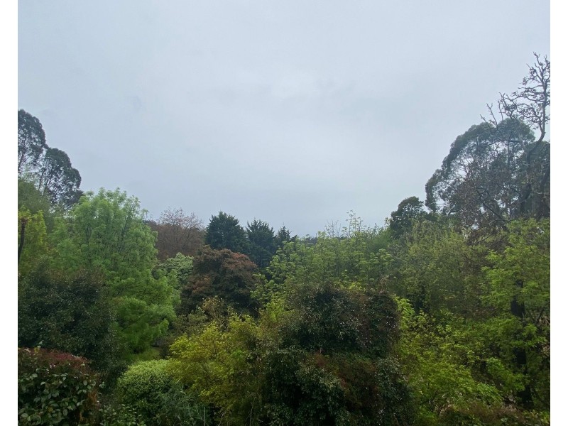 3 Outlook Drive, Kalorama VIC 3766