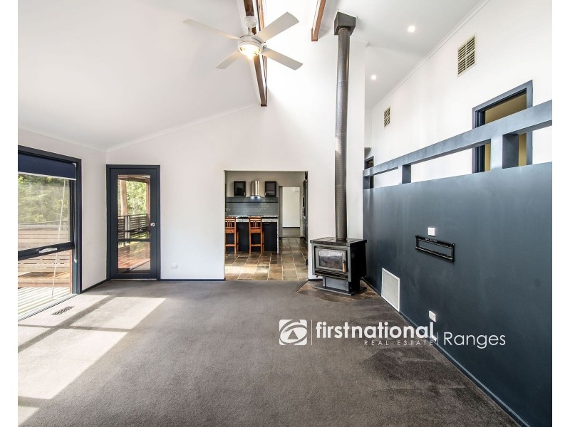 18 Johns Road, Selby VIC 3159