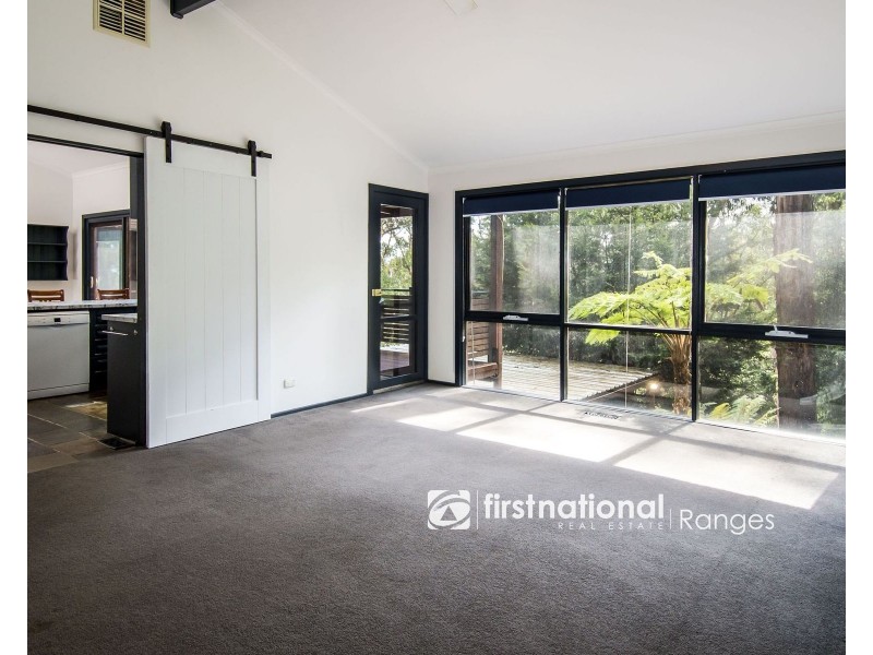 18 Johns Road, Selby VIC 3159