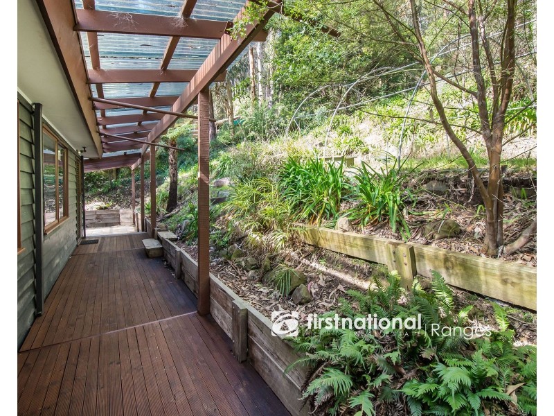 18 Johns Road, Selby VIC 3159