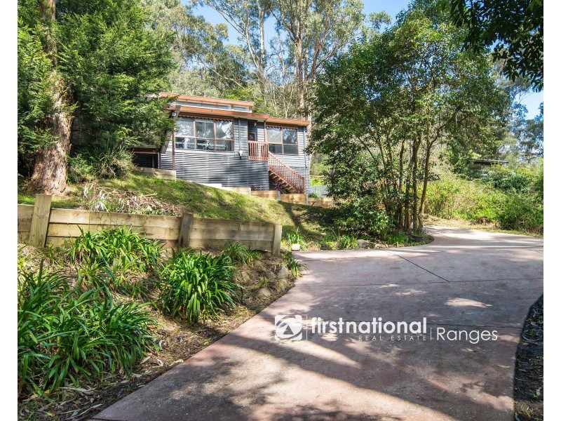 18 Johns Road, Selby VIC 3159