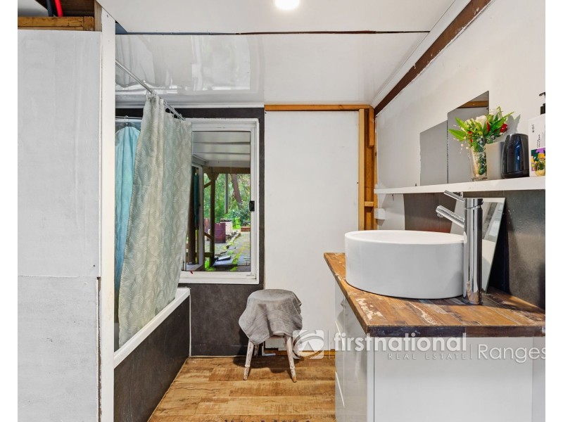 9 Edenmont Road, Emerald VIC 3782